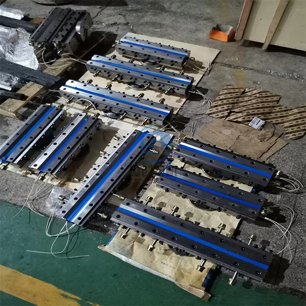 熔喷布模具